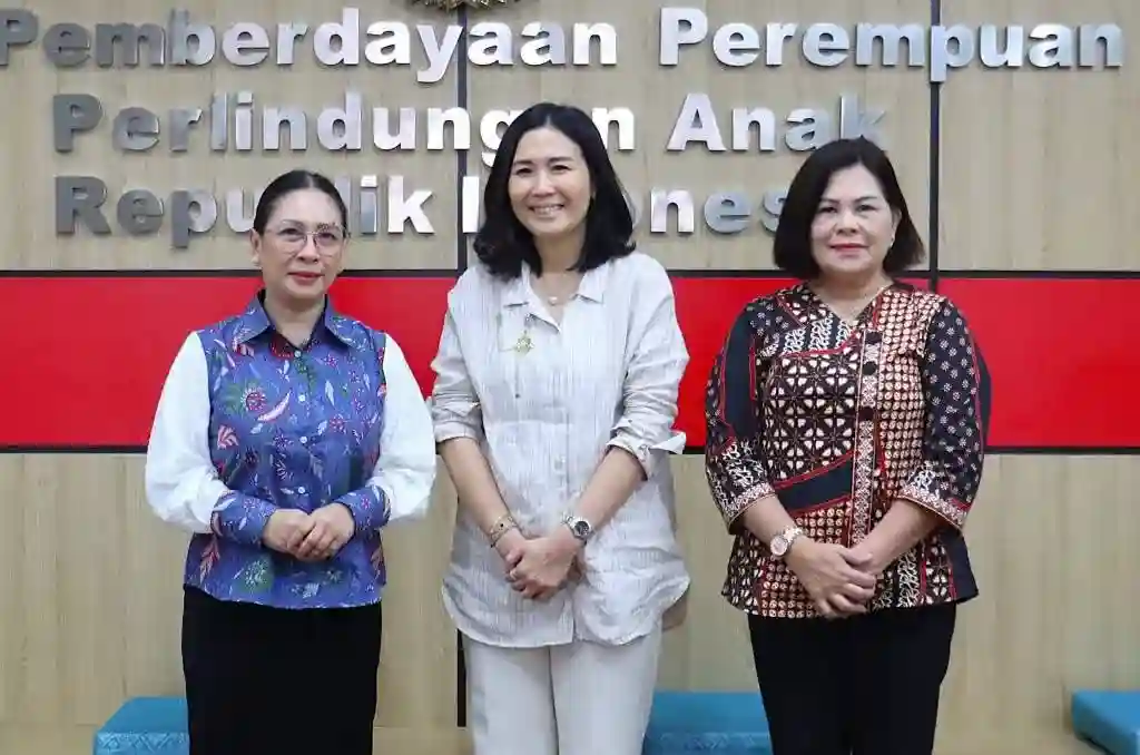 Wakil Bupati Vanda Sarundajang Melakukan Kunjungan Kerja di Kementrian PPPA