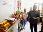 Wawali Manado Richard Sualang tinjau produk UMKM Sario Tumpaan