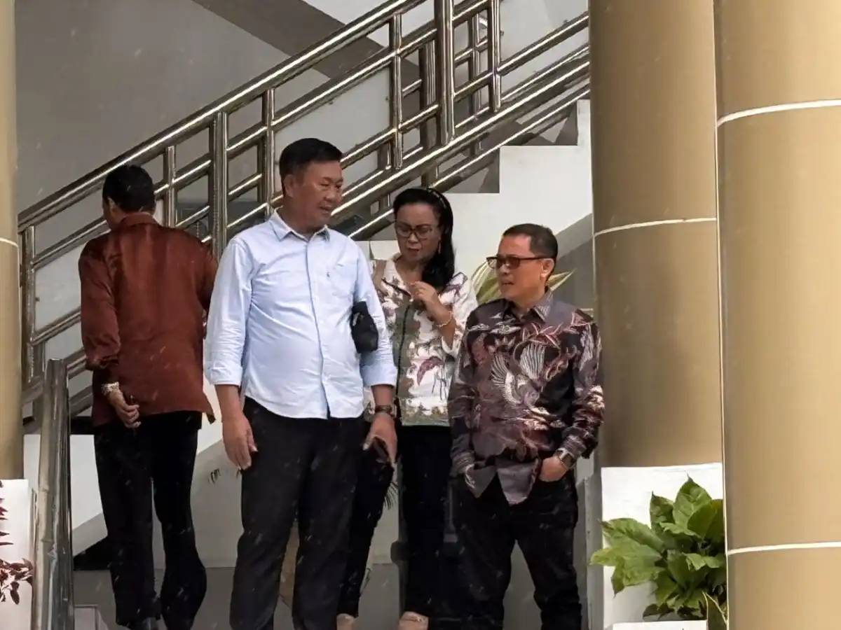 Kejati Sulut Periksa Rektor Unsrat