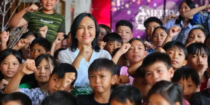 Perayaan HUT ke-56 Ny Anik Yulius Selvanus