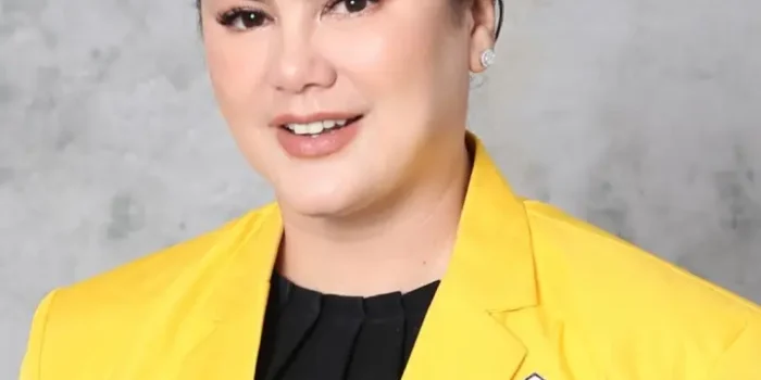 Adolfien Wangania Golkar Manado