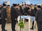 Gubernur Yulius Lantik Sekdaprov Sulut Definitif