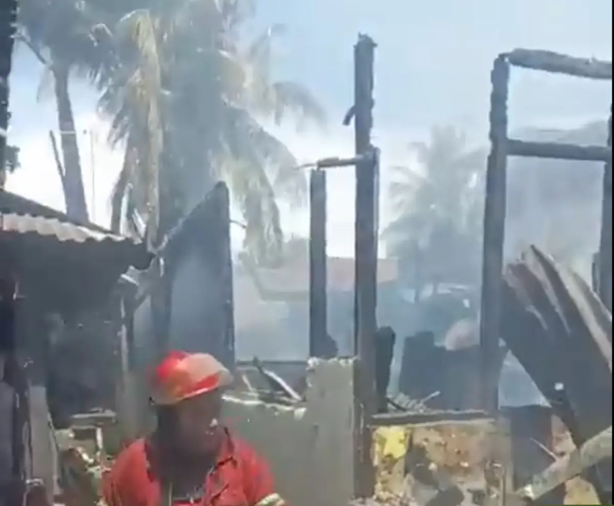 Kebakaran rumah di Tuminting Kota Manado
