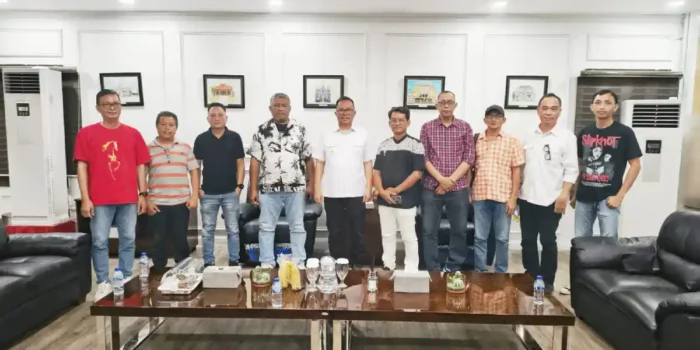 Audiens Pokja PWI Manado